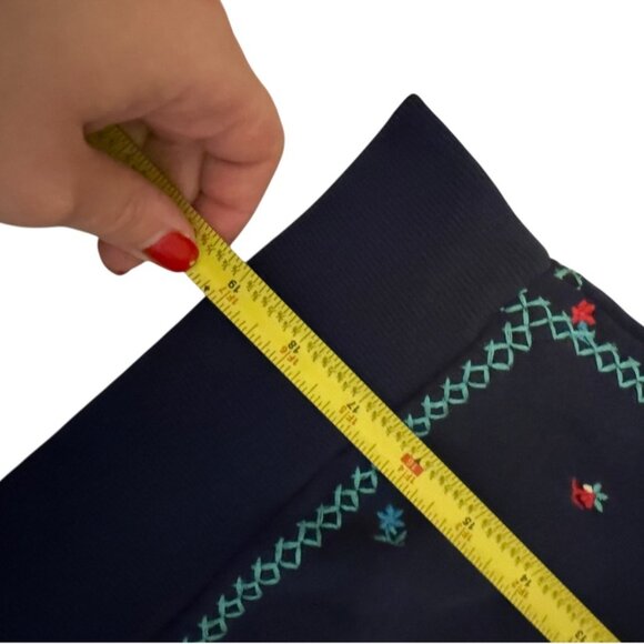 Something Navy Dollie Floral Embroidered Sweatshirt matching shorts Blue - Picture 9 of 12